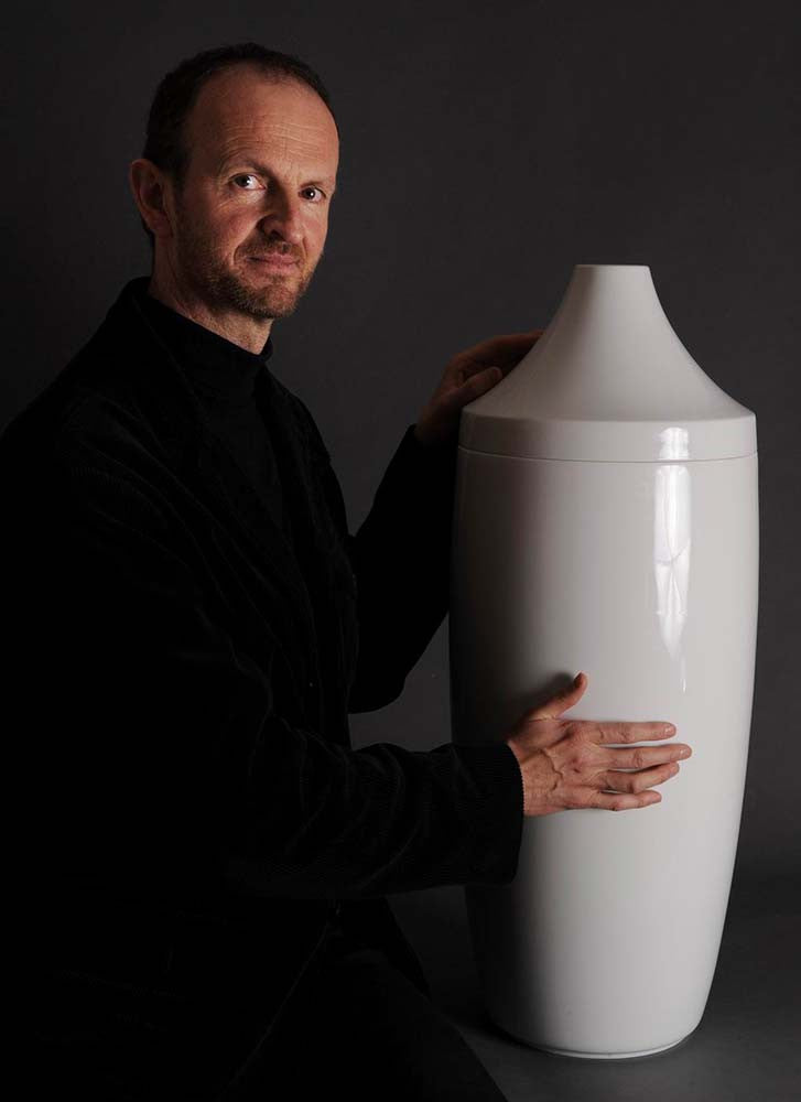 "Vario I" Vase with Gold Lid by Gottfried Palatin